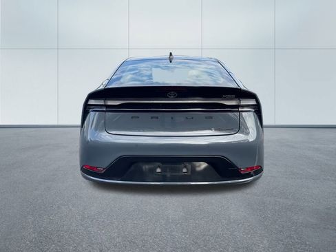 Used 2023 Toyota Prius Prime Premium image 6