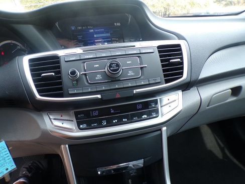 Used 2014 Honda Accord LX image 9