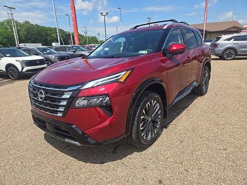 New 2026 Nissan Rogue Platinum AWD/4WD image 3