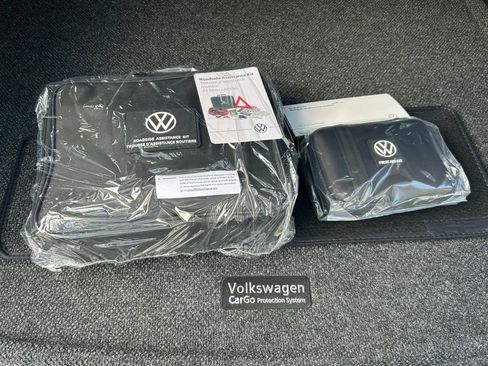 New 2026 Volkswagen Atlas Cross Sport SEL R-Line image 40