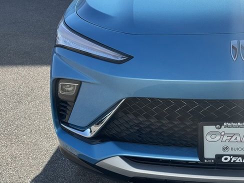 Used 2025 Buick Envista Sport Touring w/ Convenience II Package image 7