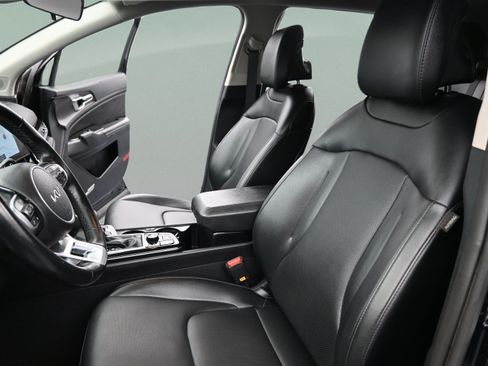 Used 2024 Kia Sportage EX FWD image 22