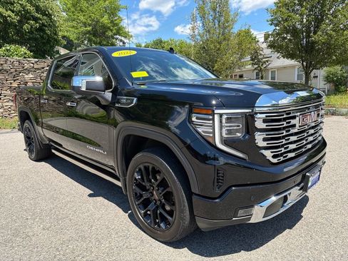Used 2023 GMC Sierra 1500 Denali w/ Technology Package AWD/4WD image 8