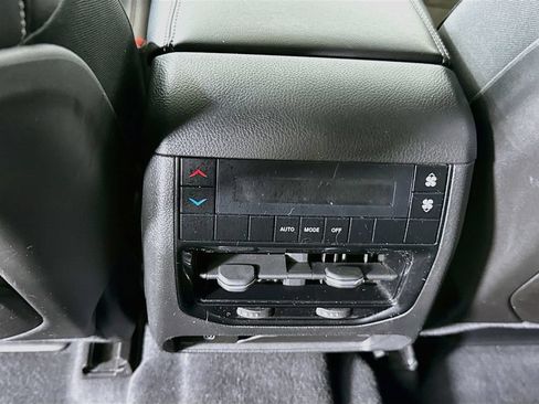 Used 2023 Jeep Grand Cherokee L Laredo AWD/4WD image 28