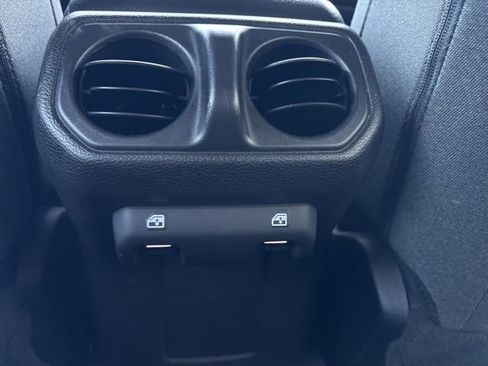 Used 2024 Jeep Wrangler Sport S image 29