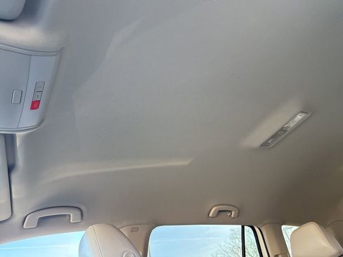 Used 2018 Volkswagen Atlas SE image 24