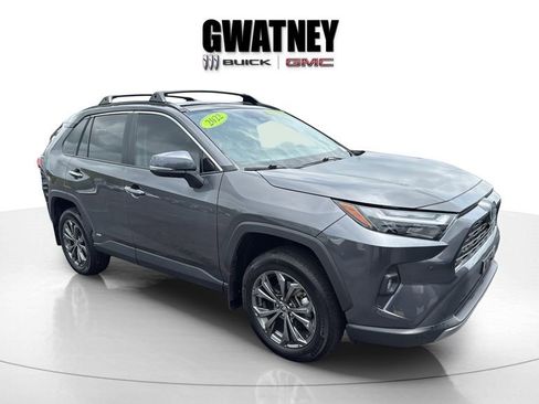 Used 2022 Toyota RAV4 Limited AWD/4WD image 12