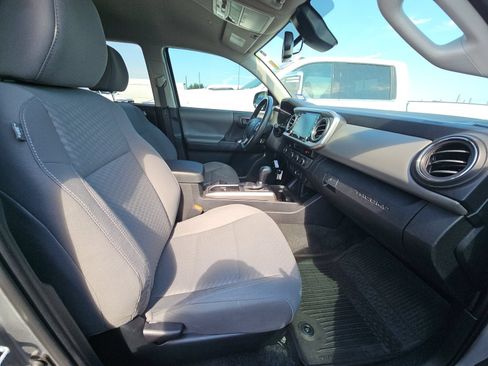 Used 2023 Toyota Tacoma SR5 RWD image 7
