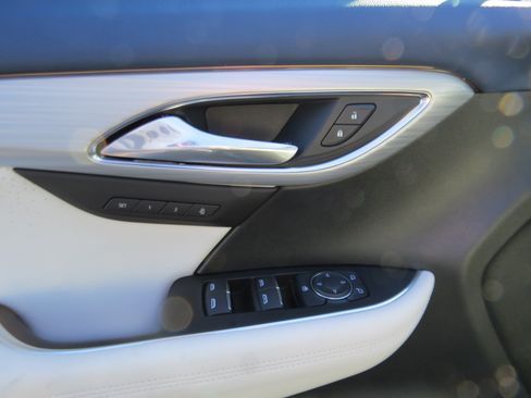 New 2026 Buick Envision Avenir image 17