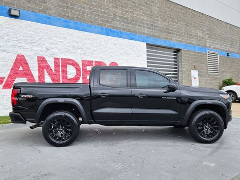 Used 2023 Chevrolet Colorado Trail Boss AWD/4WD image 8