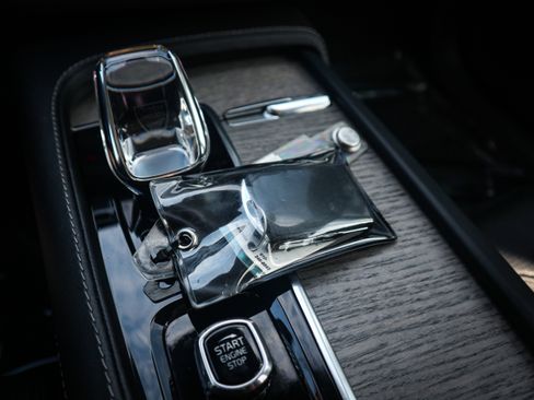 Used 2023 Volvo XC90 T8 Ultimate w/ Protection Package Premier image 35