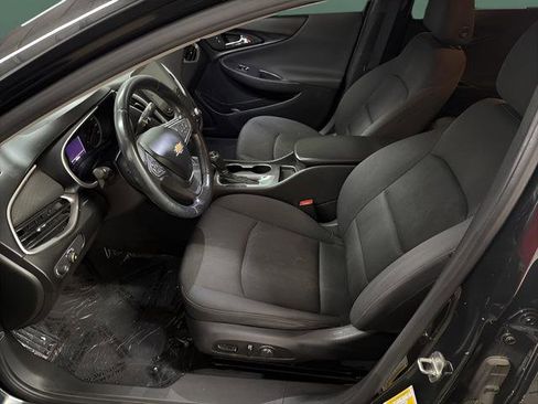Used 2020 Chevrolet Malibu RS FWD image 12