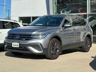 New 2024 Volkswagen Tiguan SE