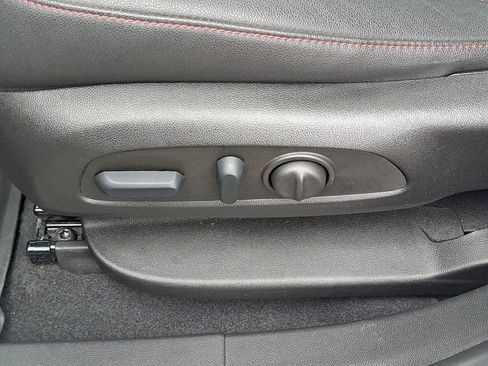 Used 2023 Chevrolet Blazer RS w/ Enhanced Convenience Package image 23