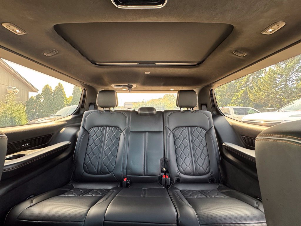 Used 2022 Jeep Grand Wagoneer Series III w/ Rear-Seat Entertainment Group AWD/4WD image 39
