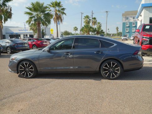 Used 2023 Honda Accord Touring image 8
