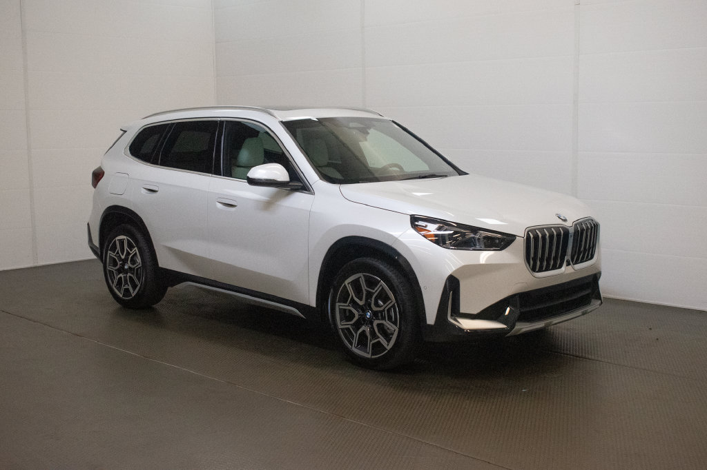 New 2027 BMW X1 xDrive28i AWD/4WD image 1