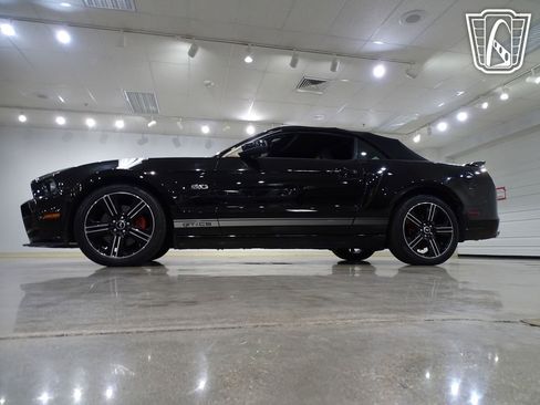 Used 2014 Ford Mustang GT Premium w/ Equipment Group 402A image 8