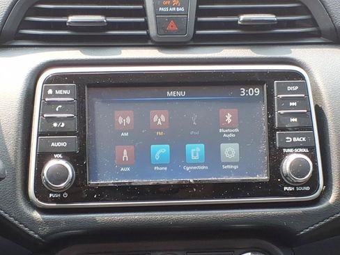 Used 2024 Nissan Versa S w/ Trunk Package FWD image 16
