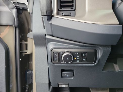 New 2025 Ford Bronco Outer Banks w/ Sasquatch Package image 21