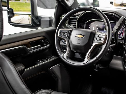 Used 2024 Chevrolet Silverado 2500 High Country w/ High Country Premium Package AWD/4WD image 46