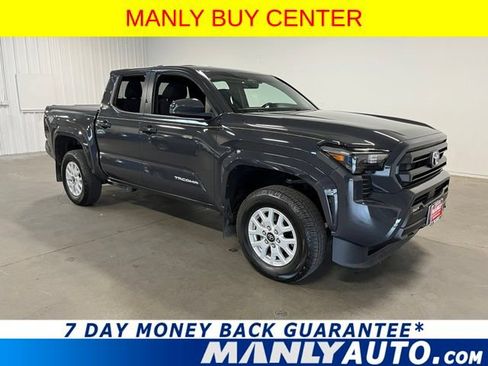 Used 2025 Toyota Tacoma SR5 AWD/4WD image 1