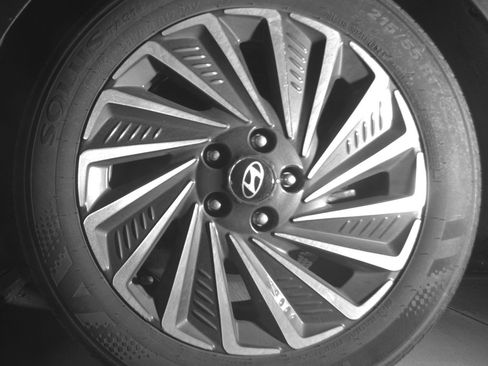 Used 2025 Hyundai Sonata SEL FWD image 14