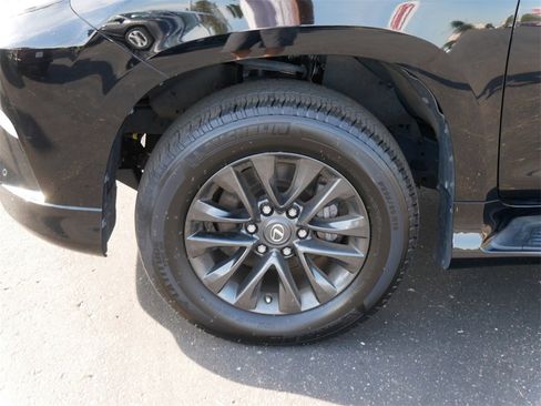 Used 2023 Lexus GX 460 Premium w/ Premium Plus Package image 8