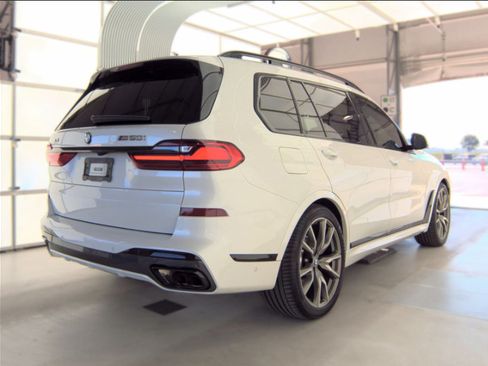 Used 2022 BMW X7 M50i w/ Dynamic Handling Package AWD/4WD image 3