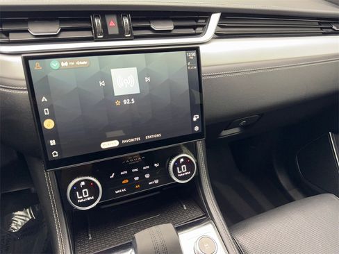 Used 2024 Jaguar F-PACE R-Dynamic S image 58