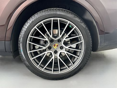 Certified 2019 Porsche Cayenne image 12