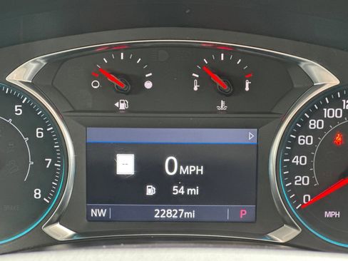 Used 2023 Chevrolet Traverse RS image 27