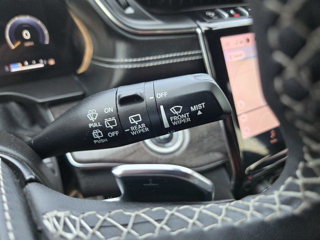 Used 2023 Jeep Grand Cherokee L Overland AWD/4WD image 22