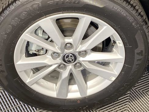 Used 2026 Toyota Camry LE FWD image 26