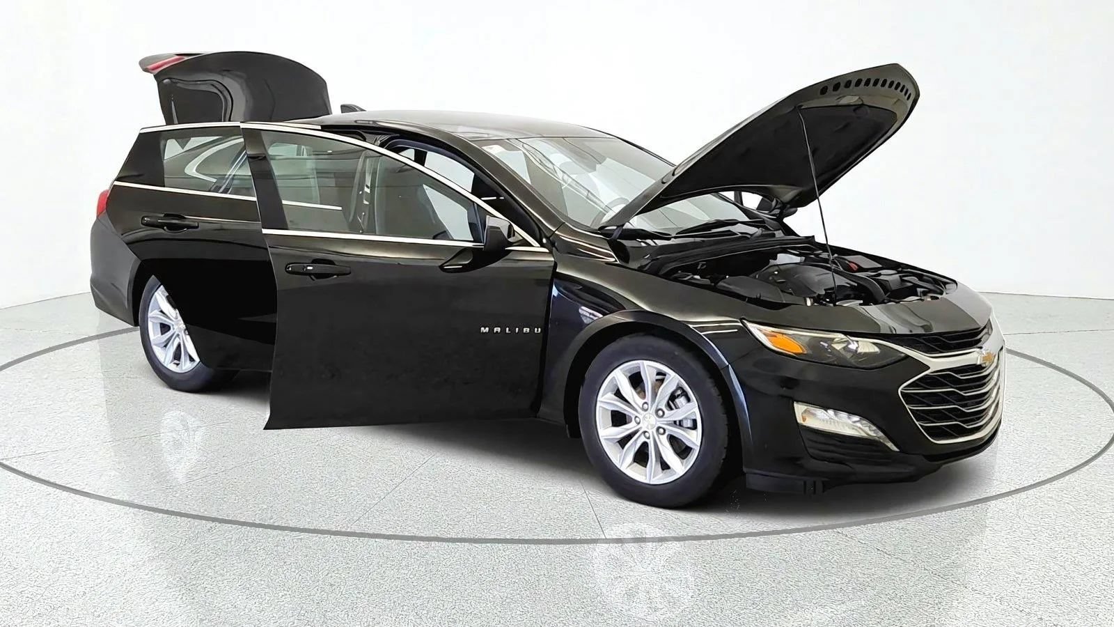 Used 2025 Chevrolet Malibu LT FWD image 11