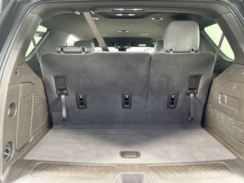 Used 2025 Chevrolet Tahoe LT RWD image 22