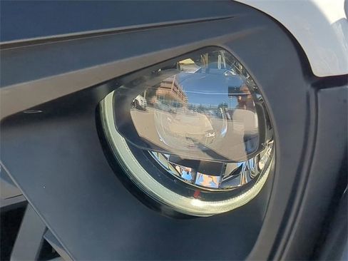 Certified 2023 Jeep Wrangler Willys image 34