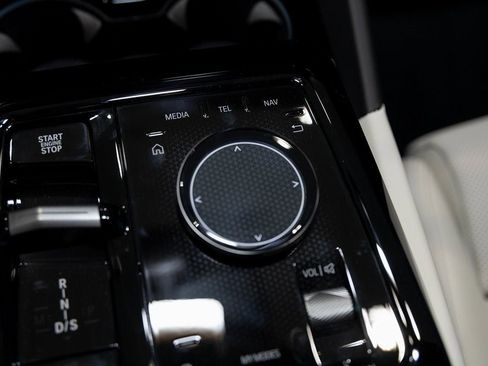 New 2025 BMW 530i xDrive 530i xDrive image 23