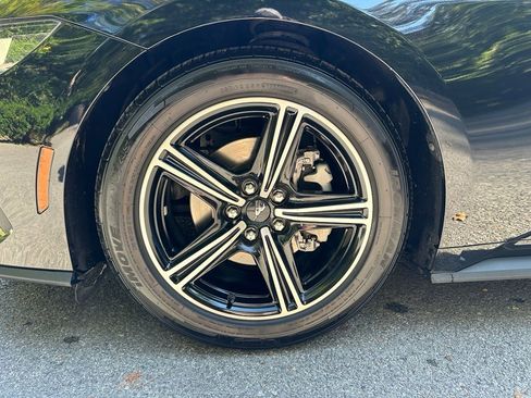 Used 2024 Ford Mustang Premium image 30