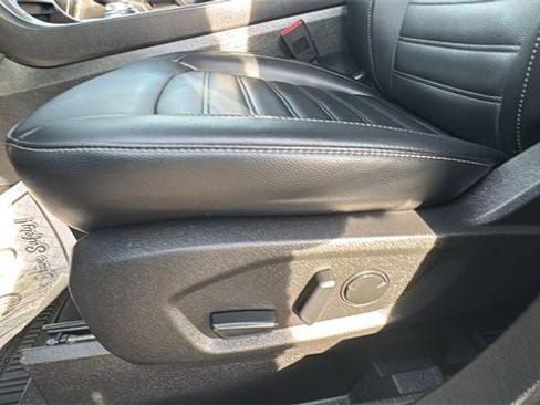 Certified 2023 Ford Edge SEL w/ Convenience Package image 8