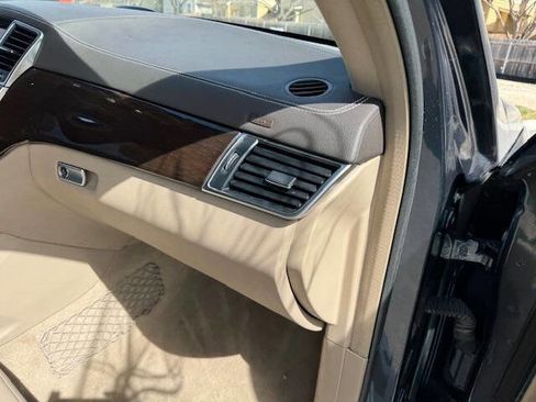 Used 2016 Mercedes-Benz GL 450 4MATIC image 32