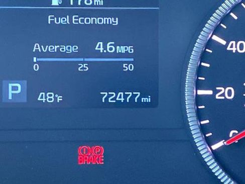Certified 2022 Kia Telluride EX w/ EX Premium Package AWD/4WD image 10