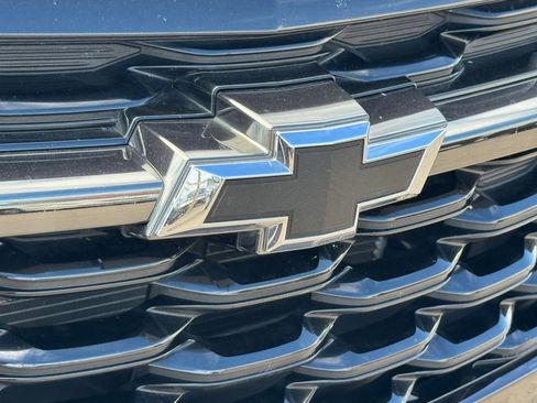 Used 2024 Chevrolet Trax RS w/ Driver Confidence Package FWD image 21