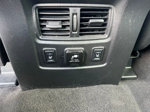 Used 2016 Nissan Titan Platinum Reserve image 21