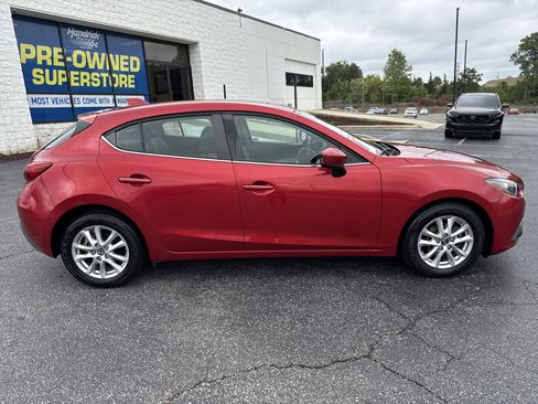 Used 2016 MAZDA MAZDA3 i Grand Touring FWD image 11
