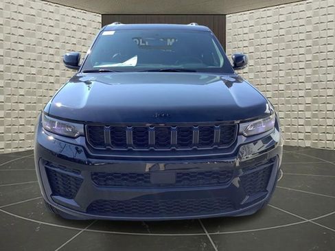 New 2026 Jeep Grand Cherokee Altitude AWD/4WD image 3