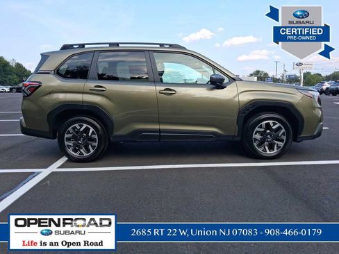 Used 2026 Subaru Forester Premium AWD/4WD image 2