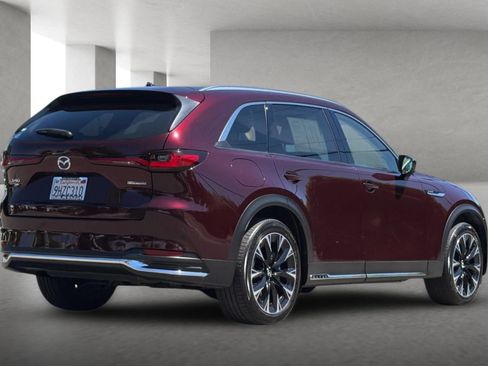 Certified 2024 MAZDA CX-90 Plug-In Hybrid w/ Premium Plus AWD/4WD image 4