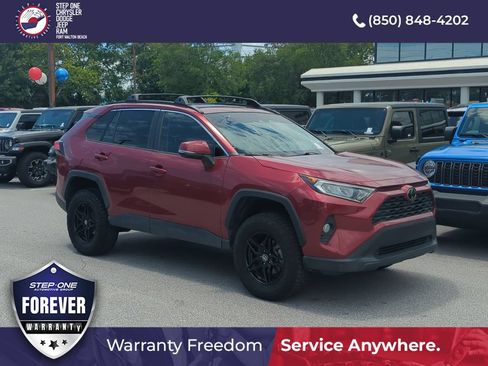 Used 2019 Toyota RAV4 XLE FWD image 8