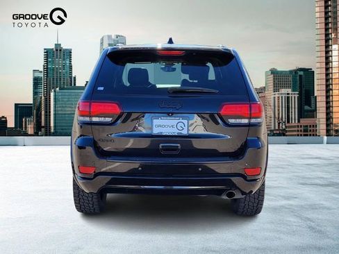 Used 2018 Jeep Grand Cherokee Altitude image 5